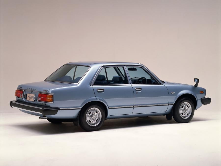  Honda Accord Saloon 1977 года  (фото 20 из 21)